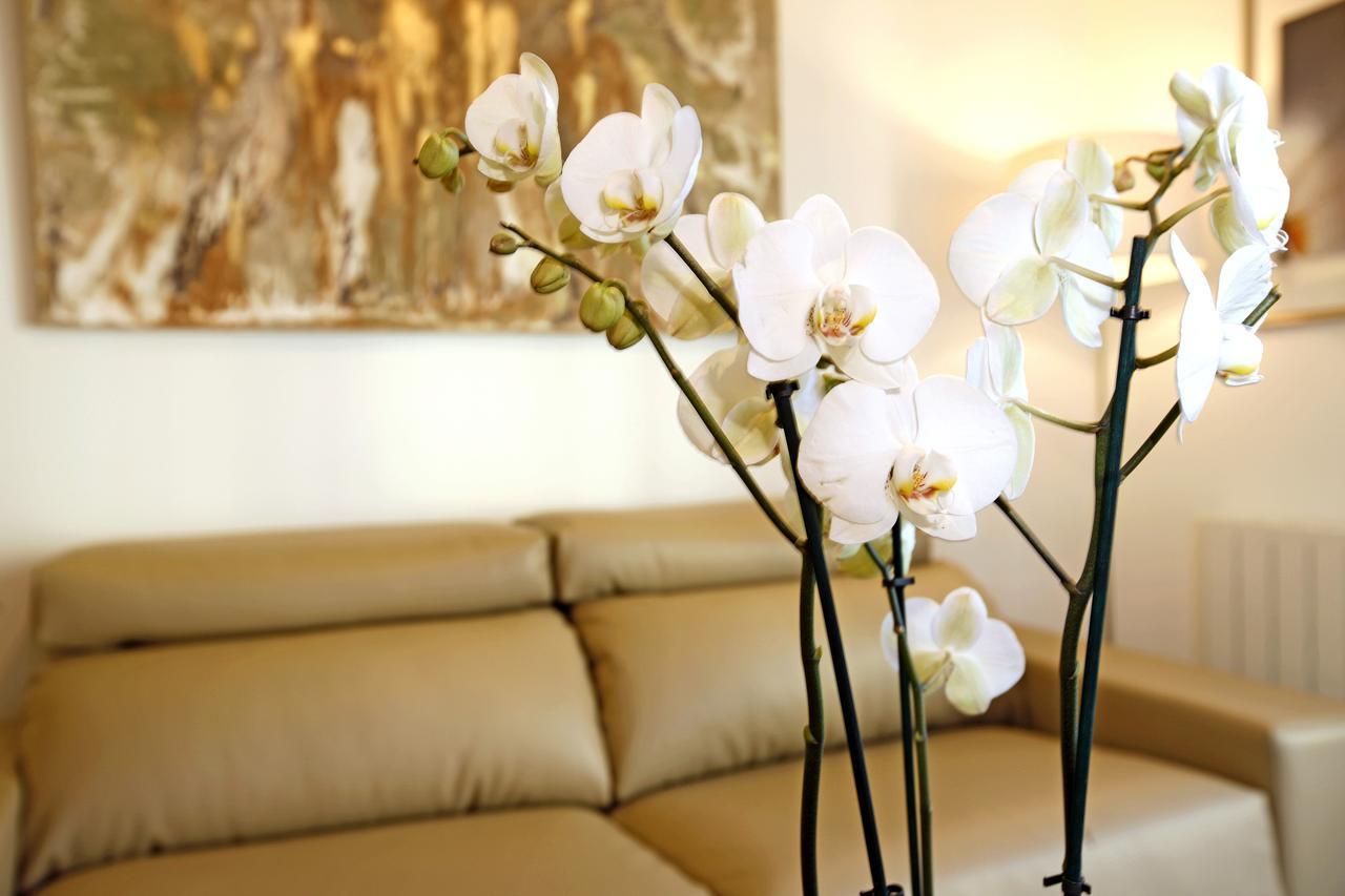 Madrid Centric Suites Bagian luar foto